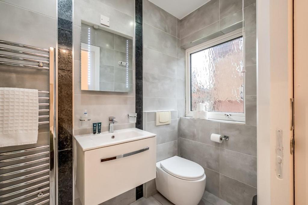 Central Belfast Apartments, Salisbury Rom bilde